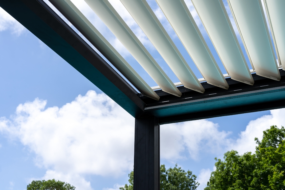 enhancing your backyard with aluminium pergolas