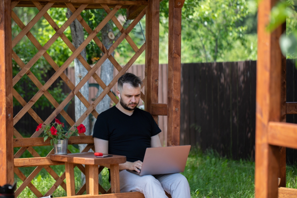 balancing nature and modernity with aluminium pergolas in urban settings