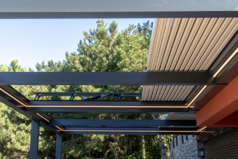 Shaded Serenity: How Pergolas Provide Natural Shade and Calm Oases in Your Yard